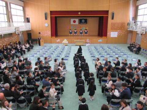 ⑤入場